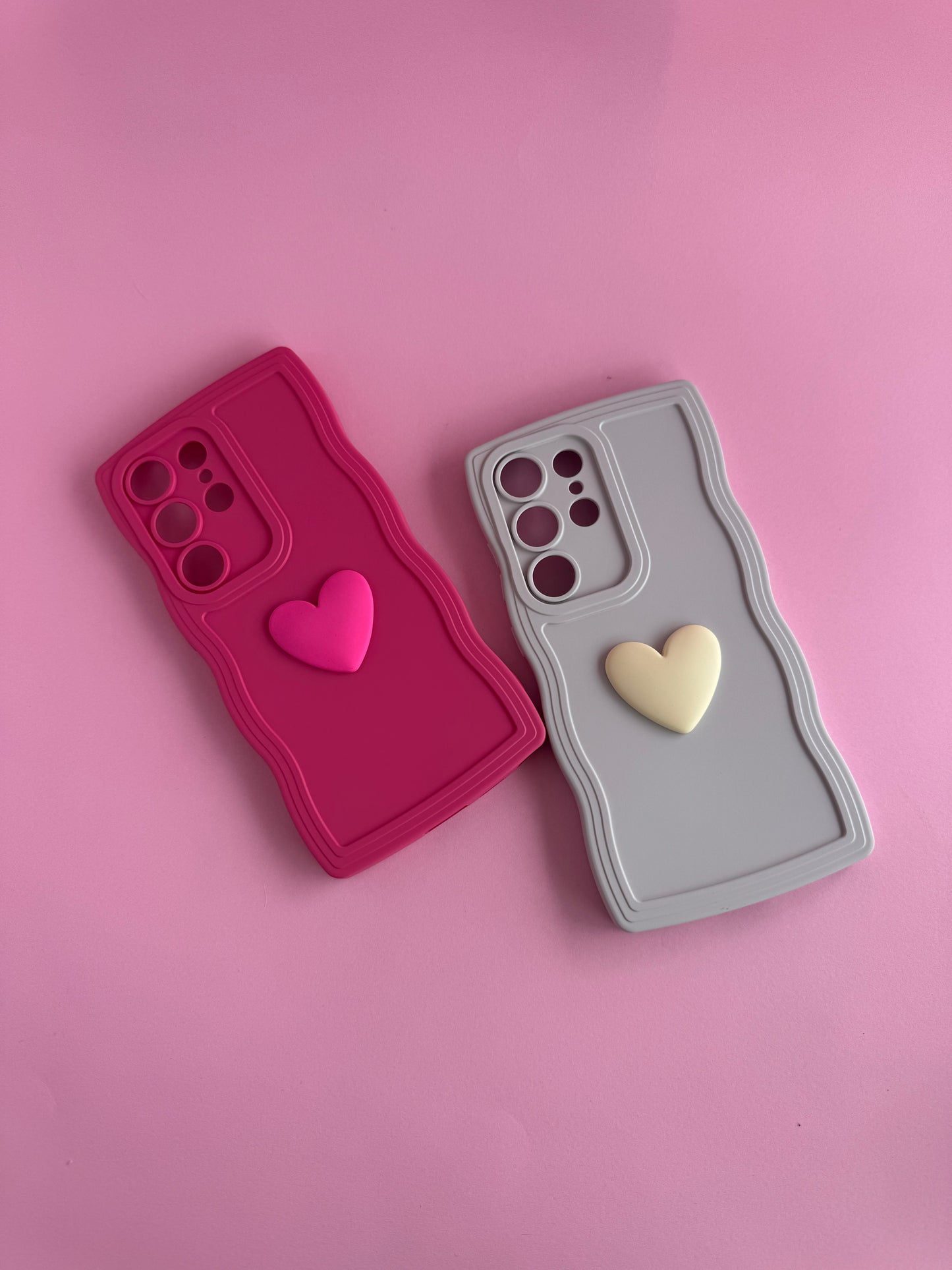 Corazones Cases