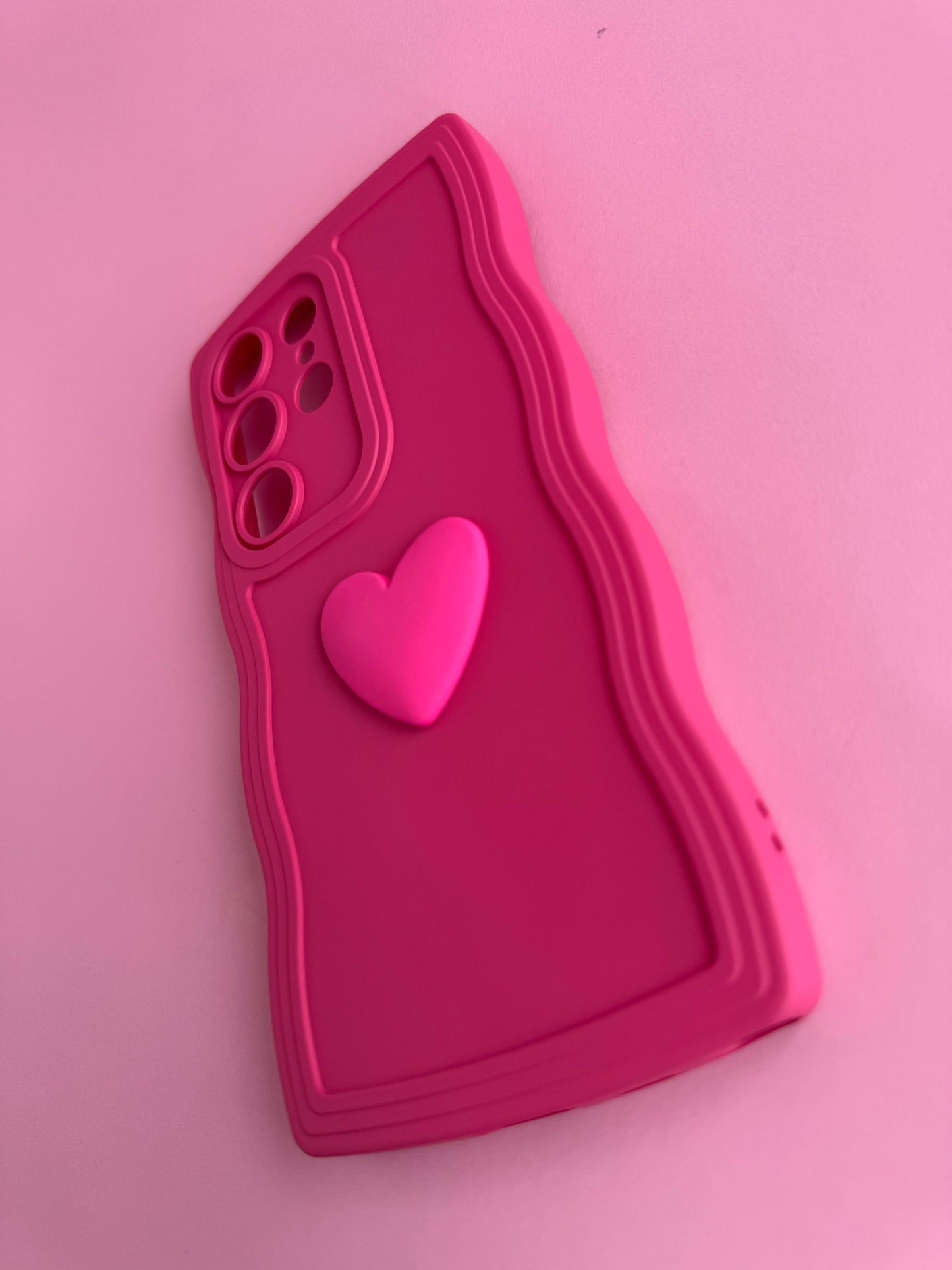 Corazones Cases
